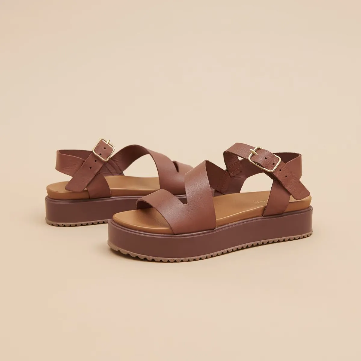 563- Isaure Cuir Marron