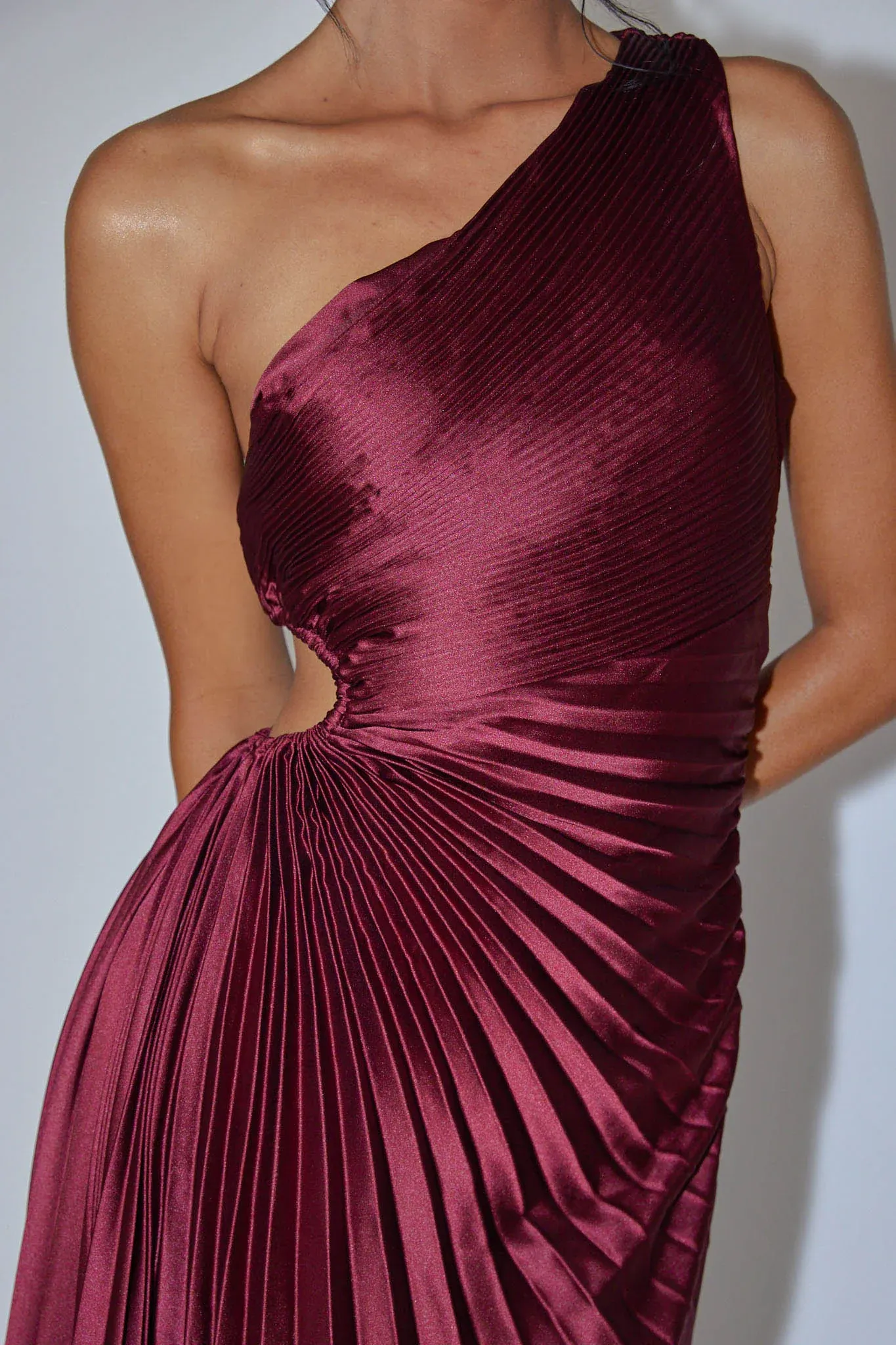 Brooklynn One-Shoulder Accordion Pleat Dress Wine