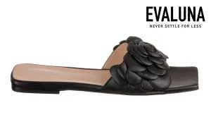 Eva Bloom Black