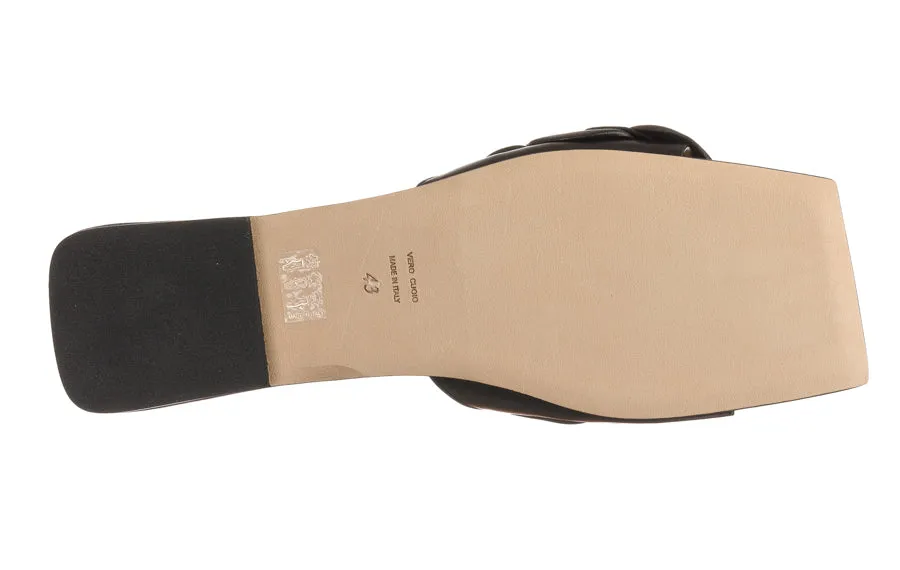 Eva Bloom Black