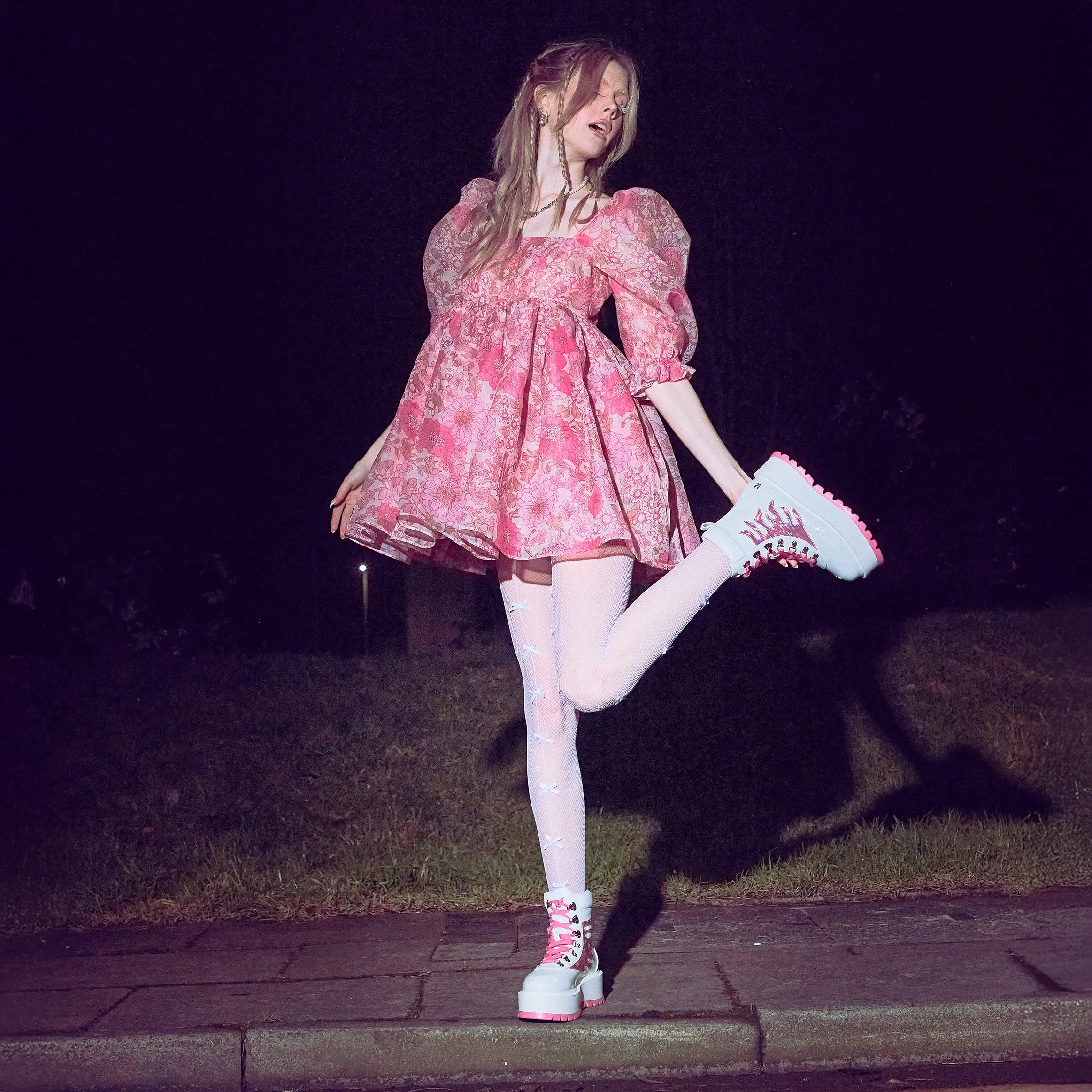 Kawaii Helios Hologram Flame Boots - Pink