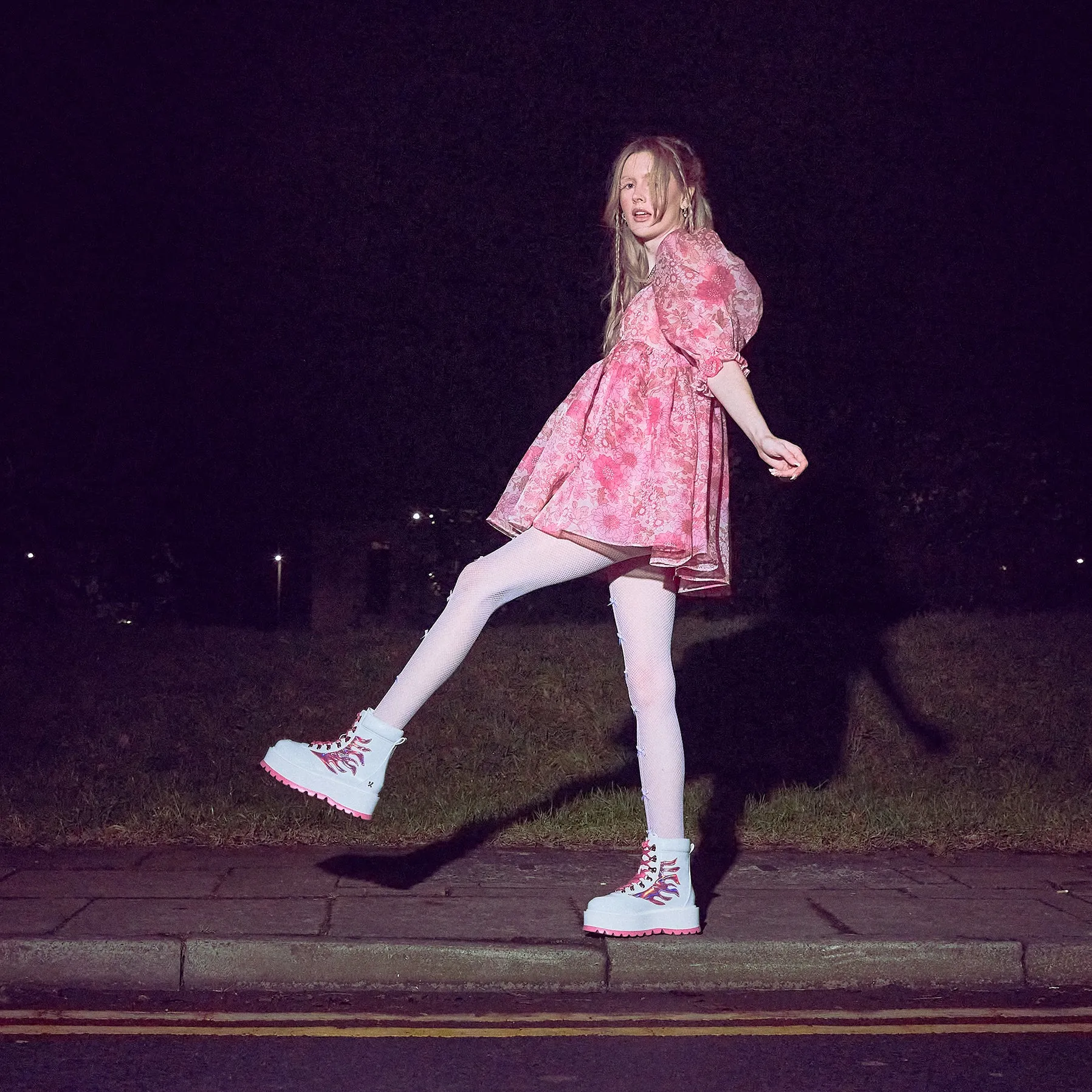 Kawaii Helios Hologram Flame Boots - Pink