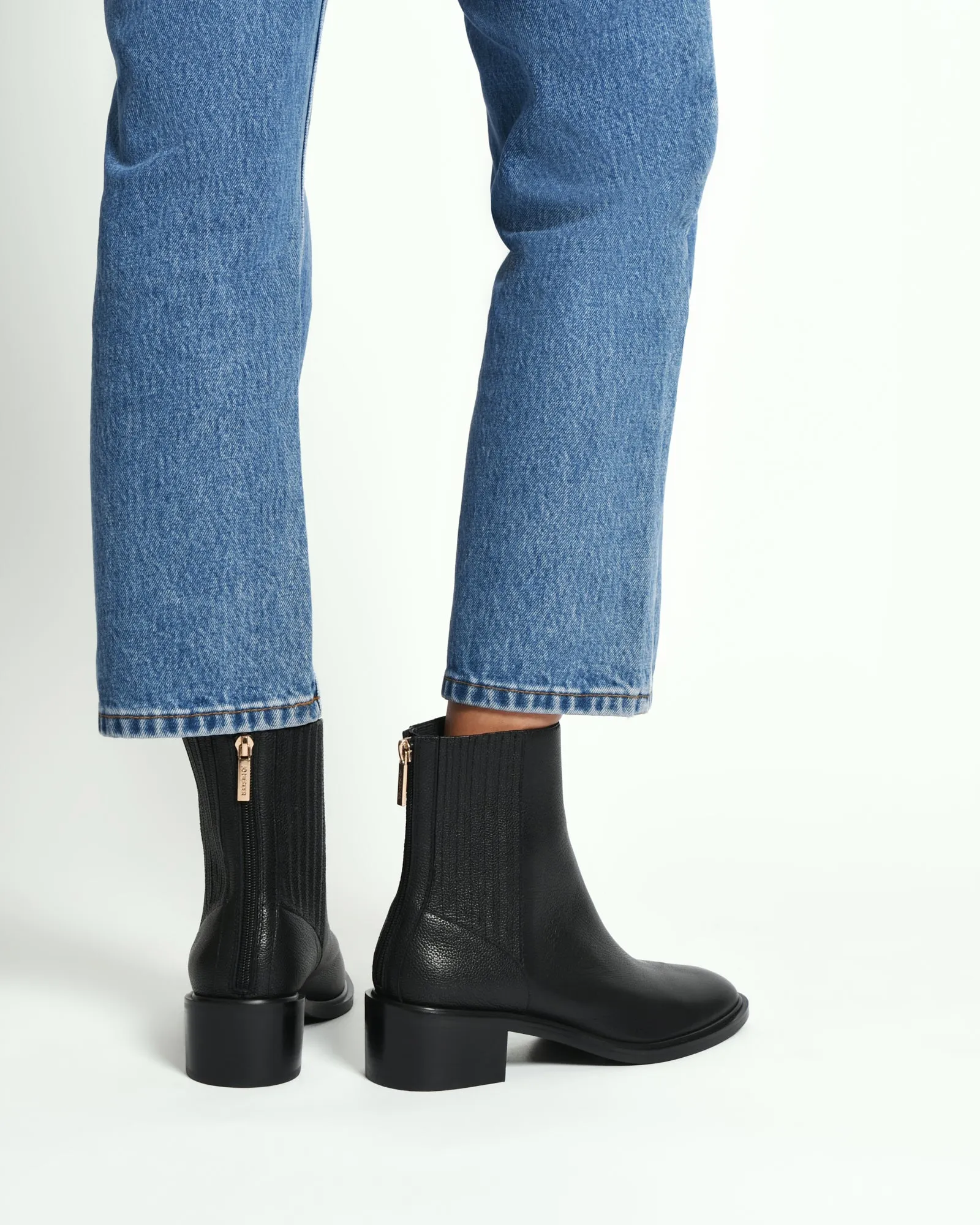 MASON FLAT ANKLE BOOTS BLACK LEATHER