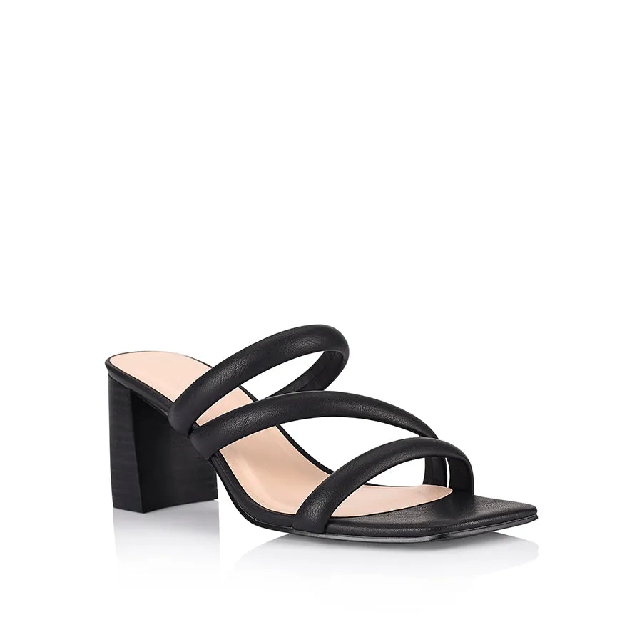 NaeNae Block Heel Sandals - Black