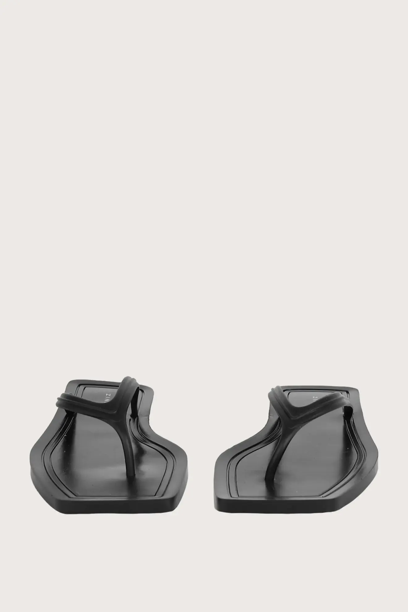 VRIESEA BLACK SANDALS