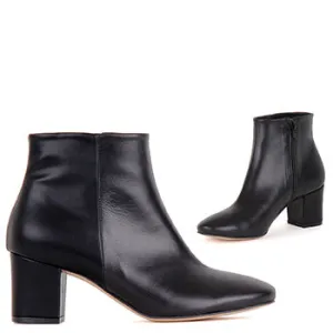 ZEE - black leather